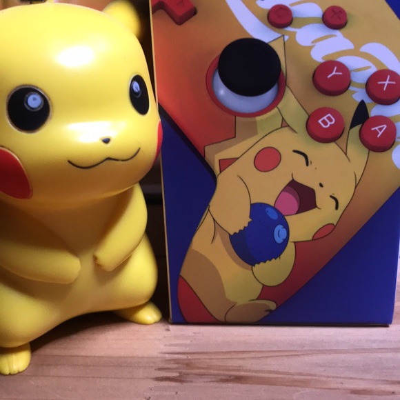 Enhanced Wired Controller for Nintendo Switch - Pokémon: Oran Berry Pikachu - Picture 13 of 16